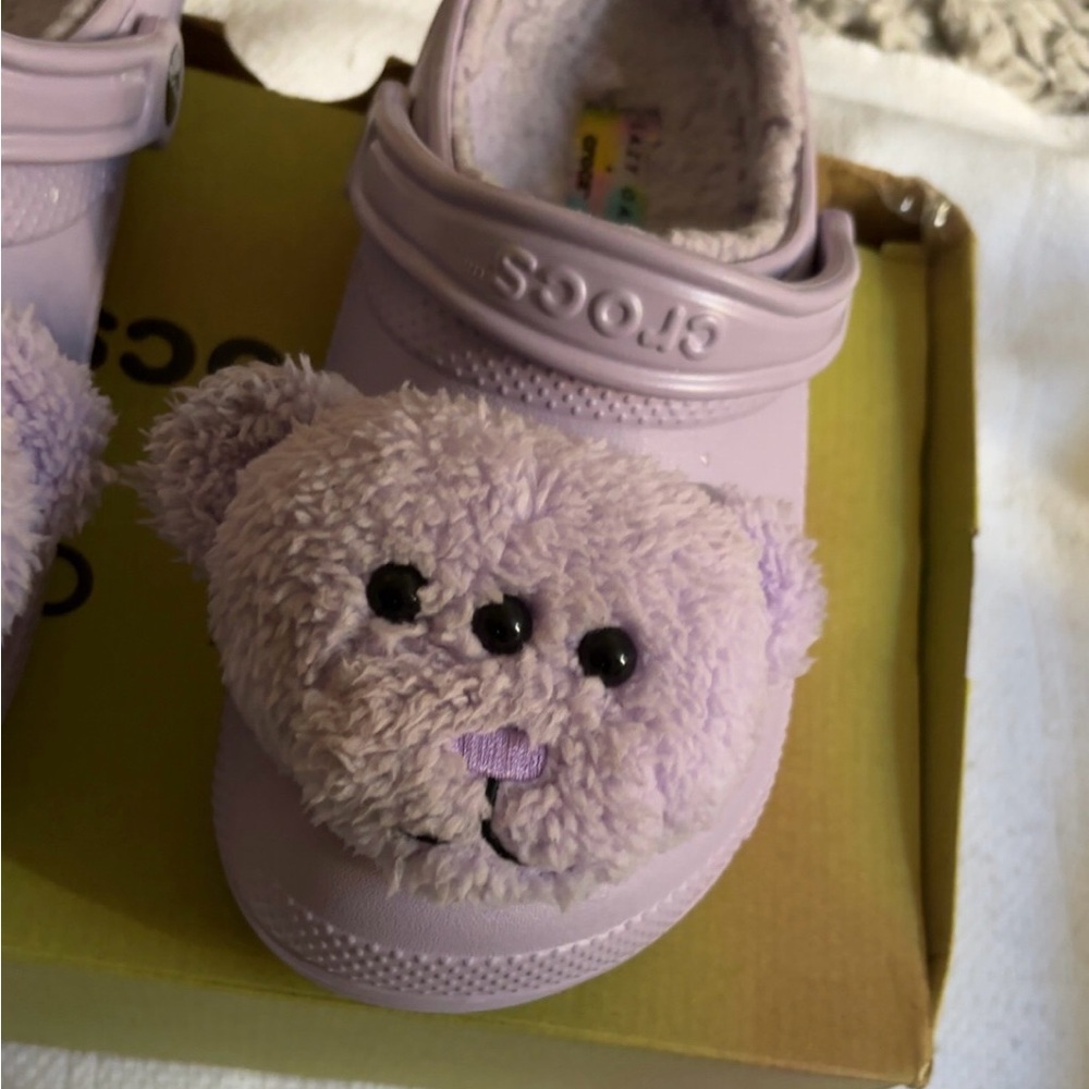Lazy Oaf x Crocs Three-Eyed Teddy Lined Clogs - Picture 3 of 9